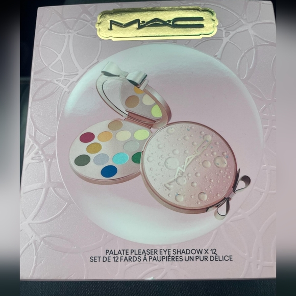 MAC PALATE PLEASER EYE SHADOW X 12 PALETTE. BNIB - Picture 4 of 8